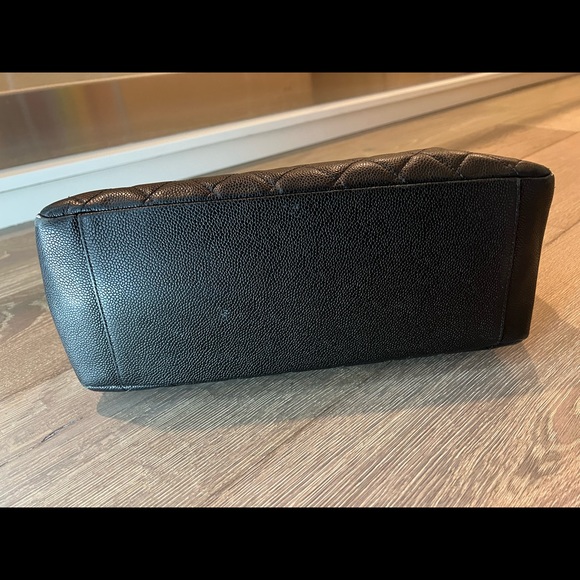 Chanel Quilted Caviar Grand Shopping Tote in Black w/ Silver Hardware - Picture 10 of 10